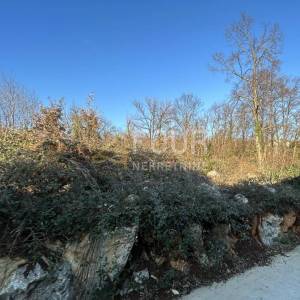 Matulji, građevinsko zemljište 881m2