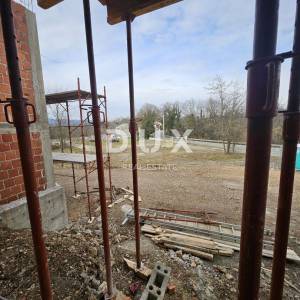 MATULJI, JURDANI, PERMANI - stan 68m2 + galerija 31m2, 2.kat  3S+DB 