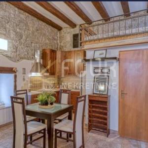 Matulji, Jušići, dva stana, ukupno 62m2