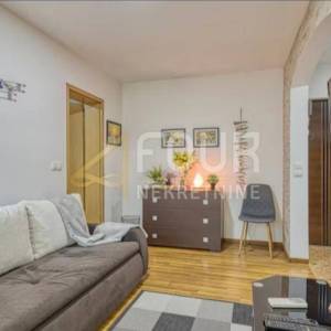 Matulji, Jušići, dva stana, ukupno 62m2