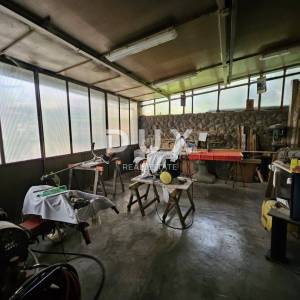 MATULJI, JUŠIĆI, JURDANI- kuća 340m2 s poslovnim prostorom + uređena okućnica 1400m2
