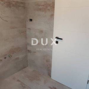MATULJI, JUŠIĆI, JURDANI- stan prizemlje 62,34 m2 u novogradnji DB+2S s okućnicom
