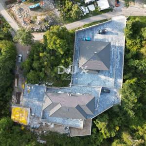 MATULJI, JUŠIĆI, JURDANI - stan prizemlje 84,06 m2 u novogradnji DB+2S s okućnicom