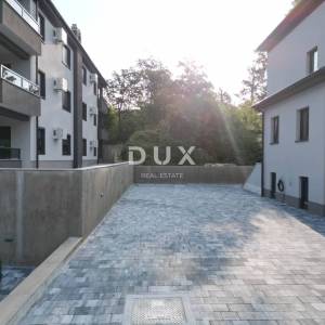 MATULJI, JUŠIĆI, JURDANI- stan 2. kat 87,74 m2 u novogradnji DB+2S s okućnicom 