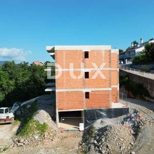MATULJI, KASTAV, RUBEŠI- građevinsko zemljište 900m2 s zgradom u izgradnji 600m2 sa 3 prostrana stana s panoramskim pogledom na...