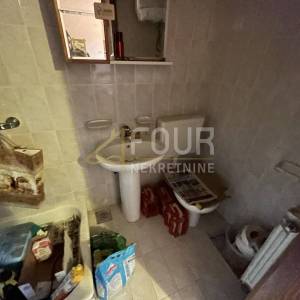 Matulji, kuća stambeno-poslovne namjene, 420m2