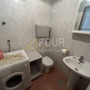Matulji, kuća stambeno-poslovne namjene, 420m2