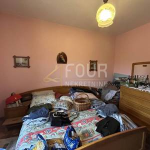 Matulji, kuća stambeno-poslovne namjene, 420m2