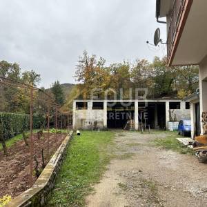 Matulji, kuća stambeno-poslovne namjene, 420m2