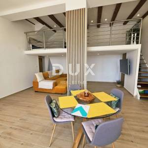 MATULJI, OKOLICA - 2S+DB, 80m2, novoadaptirani stan s pogledom na more