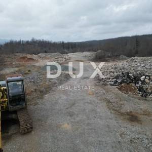 MATULJI, PERMANI - Građevinsko zemljište 8000m2 u radnoj zoni za skladište / halu, M ZONA