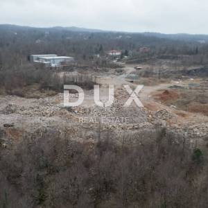 MATULJI, PERMANI - Građevinsko zemljište 18118m2 u radnoj zoni za skladišta / hale, M ZONA
