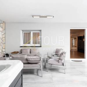 Matulji, Rukavac, 132.35m2, 3s+db, stan s okućnicom