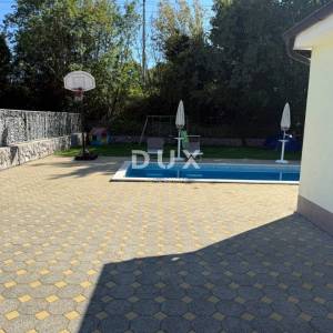 MATULJI, RUKAVAC - samostojeća prizemnica s bazenom za najam.
