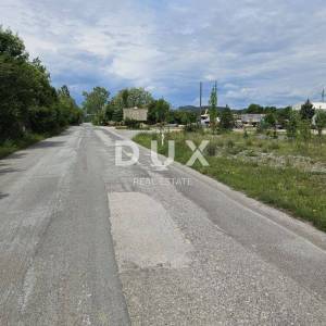 MATULJI, RUPA - građevinsko zemljište 15000 m2 u komercijalnoj zoni