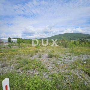 MATULJI, RUPA - građevinsko zemljište 15000 m2 u komercijalnoj zoni