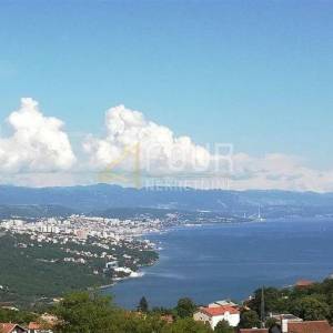 Matulji, samostojeća kuća od 390m2, velika okućnica, pogled na more