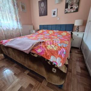 Mavrinci, 230m2, samostojeća kuća - 3 stana