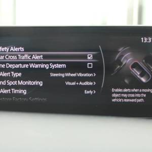 Mazda 3 2.0 Skyactive *LED, HEAD-UP, NAVIGACIJA, KAMERA*