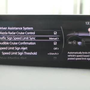 Mazda 3 2.0 Skyactive *LED, HEAD-UP, NAVIGACIJA, KAMERA*
