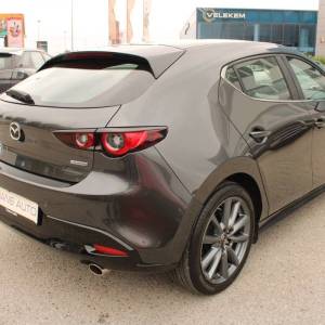 Mazda 3 2.0 Skyactive *LED, HEAD-UP, NAVIGACIJA, KAMERA*