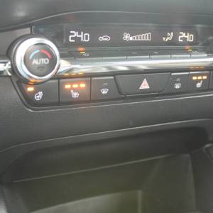 Mazda 3 2.0 Skyactive *LED, HEAD-UP, NAVIGACIJA, KAMERA*