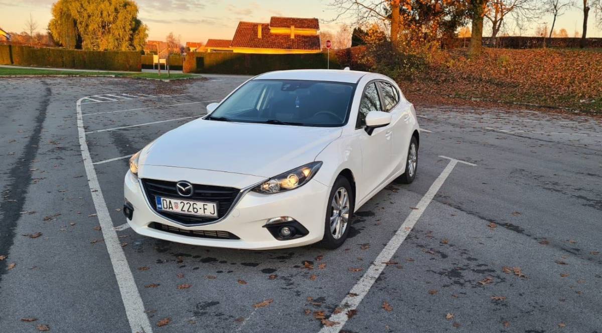 Mazda 3 2015 150ks