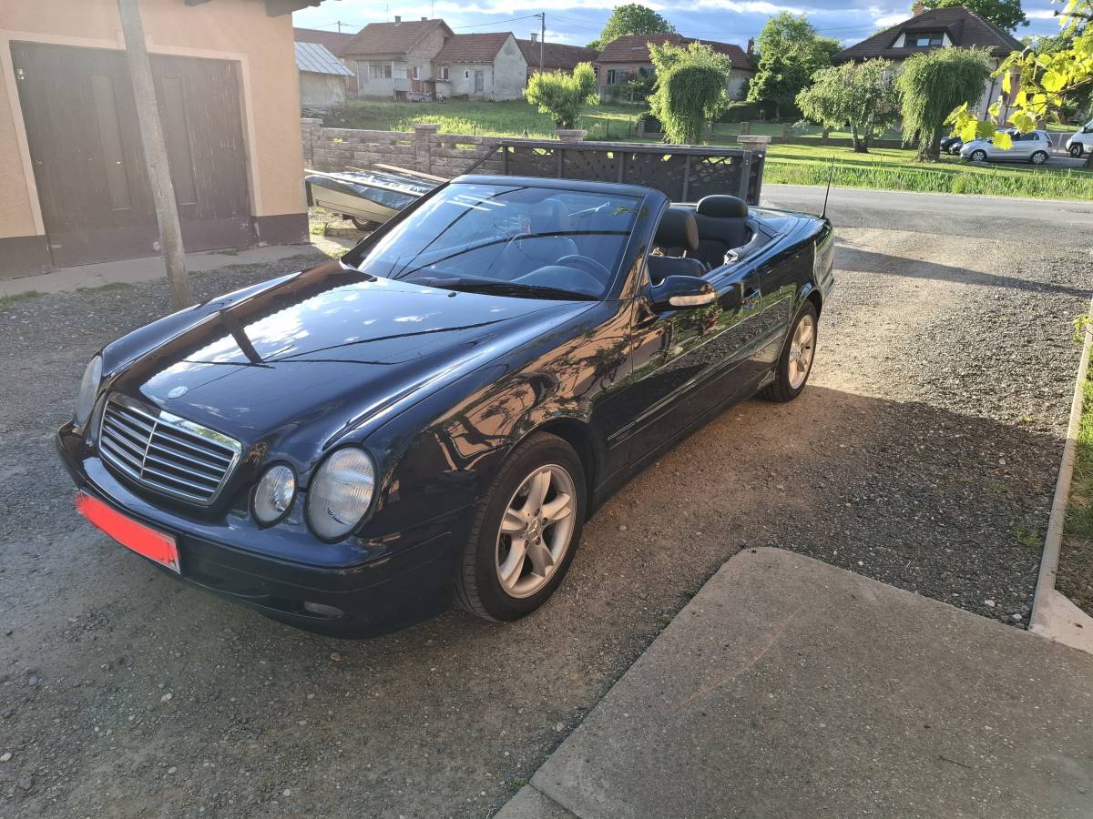 Mercedes benz CLK200 kompresor KABRIO benzin 2.0