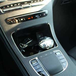 Mercedes-Benz GLC 200d *LED, NAVIGACIJA, KAMERA* reg 11/25