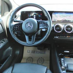 Mercedes-Benz klasa B 180d AUTOMATIK *LED, NAVIGACIJA, KAMERA*
