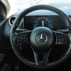 Mercedes-Benz klasa B 180d AUTOAMTIK *LED, NAVIGACIJA, KAMERA*