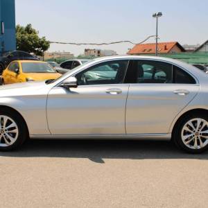 Mercedes-Benz klasa C 180d *LED, NAVIGACIJA, KAMERA*