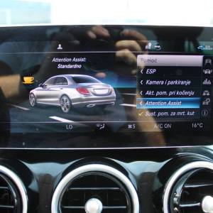 Mercedes-Benz klasa C 180d *LED, NAVIGACIJA, KAMERA*