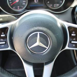 Mercedes-Benz klasa C 180d *LED, NAVIGACIJA, KAMERA*