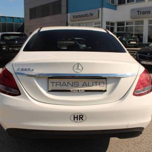 Mercedes-Benz klasa C C220d AUTOMATIK *NAVIGACIJA,KAMERA*