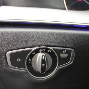 Mercedes-Benz klasa E 300de T model AUTOMATIK AMG *LED, NAVIGACIJA, KAMERA*