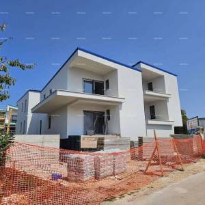 Moderan  apartman u bloku E, blizina Umaga!