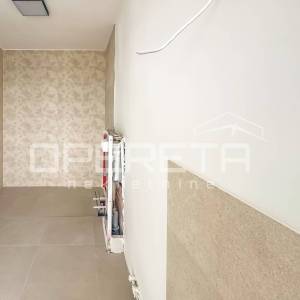 Moderna vila s bazenom i pogledom na more – 150 m od plaže