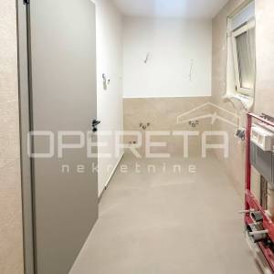 Moderna vila s bazenom i pogledom na more – 150 m od plaže