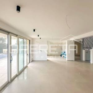 Moderna vila s bazenom i pogledom na more – 150 m od plaže