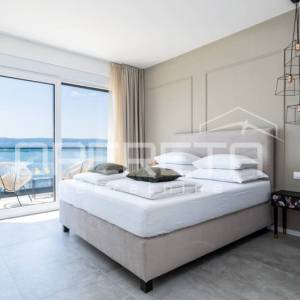 Moderna vila s otvorenim pogledom na more, povišena lokaciji uz Omiš