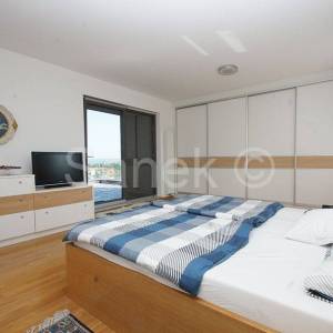 Moderna vila u Samoboru