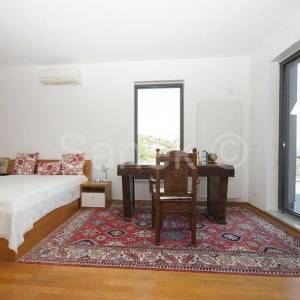 Moderna vila u Samoboru