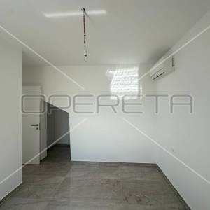 Moderni stan s panoramskim pogledom na more u Tisnom, 56,47 m2