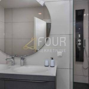 Mošćenička Draga, luksuzna novogradnja, 430m2, bazen, sauna, prostrana okućnica