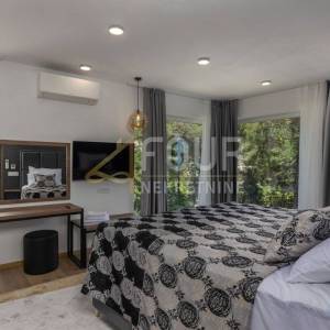 Mošćenička Draga, luksuzna novogradnja, 430m2, bazen, sauna, prostrana okućnica