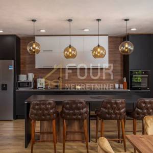 Mošćenička Draga, luksuzni višeetažni stan, 221.20m2, 3s+db, bazen, sauna
