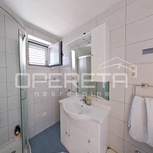 Murter- Tisno, kuća s 2 jedinice i pogledom na more