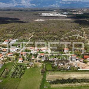 Murvica G. - građevinsko zemljište 600 m² 