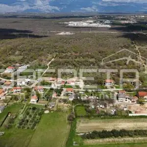 Murvica G. - građevinsko zemljište 725 m²